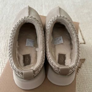 NEW UGG women’s Tasman slippers mustard seed ✨🍪🧸